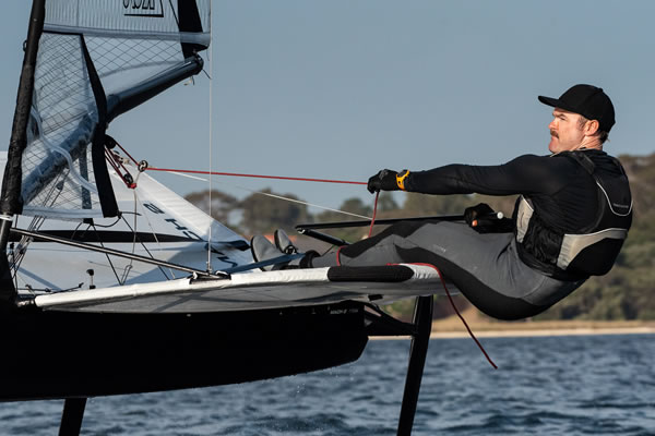 Nick on his way to winning the 2019 WA State Championship on his MACH2.4 testimonial duessen